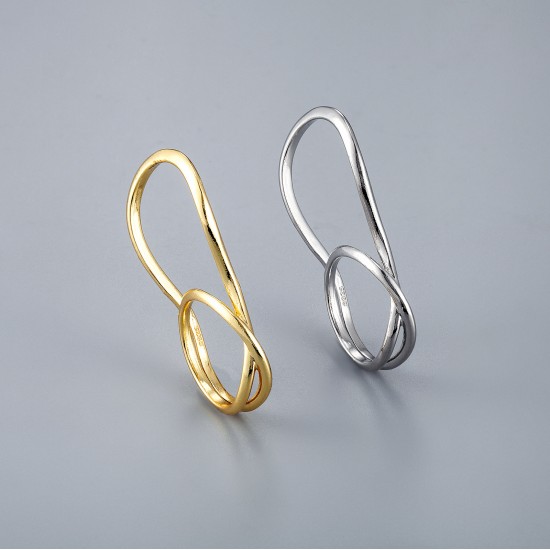 This exaggerated geometric ring from Europe and America features a gold and silver glossy double-ring ring with an opening design that can be adjusted in an ins style This exaggerated geometric ring from Europe and America features a gold and silver glossy double-ring ring with an opening design that can be adjusted in an ins style