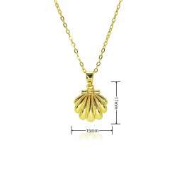 The shell ocean necklace features a light luxury and niche design for girls, exuding a sense of sophistication. It's a new 2024 collarbone chain and a strong chain gift for summer