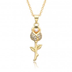 A retro, niche and high-end rose necklace for women, a light luxury collarbone chain and elegant accessories as a gift for your girlfriend