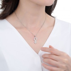 Diamond-encrusted zircon CZ women's symbol necklaces and women's necklaces are popular in Europe and America, featuring a simple and light luxury collarbone chain in an ins style