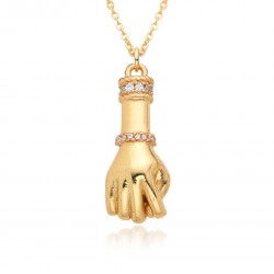 A new style of fashionable European and American necklace, copper-plated with real gold, slightly set with a pendant, a niche hip-hop accessory for women on Instagram