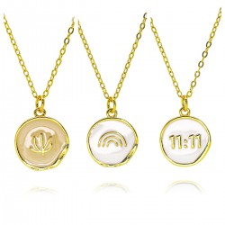 Cross-border European and American copper gold-plated colored shell letter necklace for women's trade, 18K gold oil-dropped 11-digit pendant