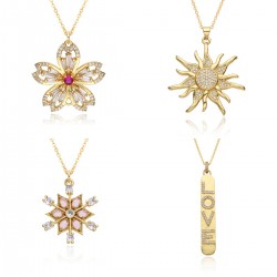 The new best-selling necklaces and pendants in foreign trade are exquisitely crafted with slightly set zircon small sunflowers and golden jewelry that retains color