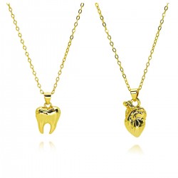 The new cross-border personalized three-dimensional teeth and heart pendant necklace features a simple and niche design with a copper gold-plated collarbone chain